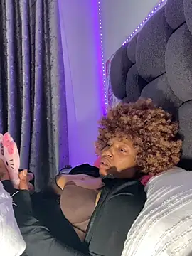 RainBougie's Live XXX Chat