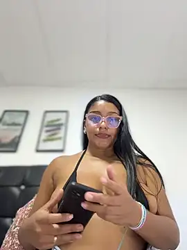 צ'אט XXX בשידור חי של anaesca