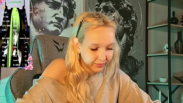 Chat XXX en directo de MaoqiBeverly