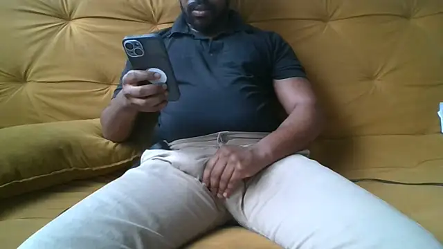 TonyBiker live XXX chat