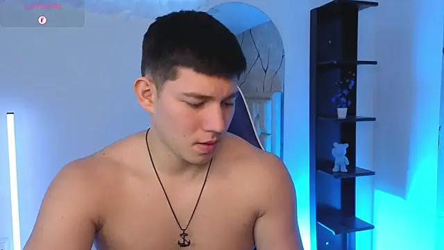 JamesCr_ live XXX chat
