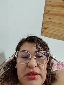 AlexxiaaMat 即時 XXX 聊天