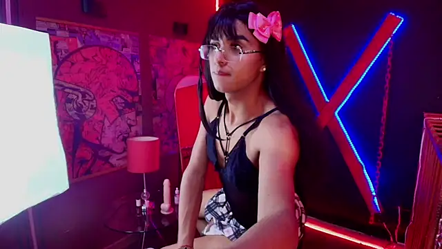 Charlot_bloom's Live XXX Chat