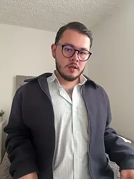 XXX chat uživo modela SubBoy_bear