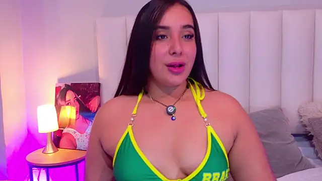 Chatroom XXX en direct de ValenScott1