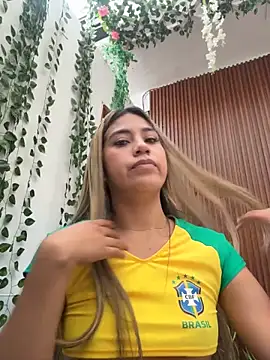 Kimmiebellarie XXX чат на живо