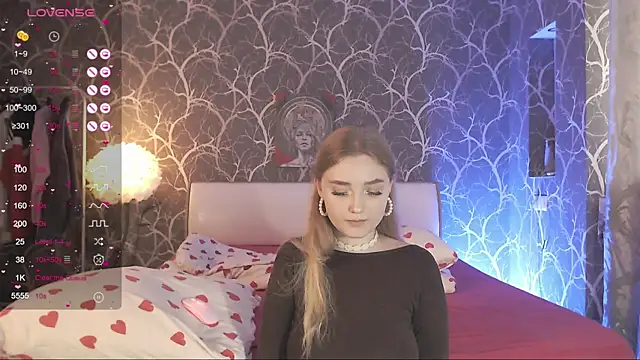 MiaMiaMeow XXX чат на живо