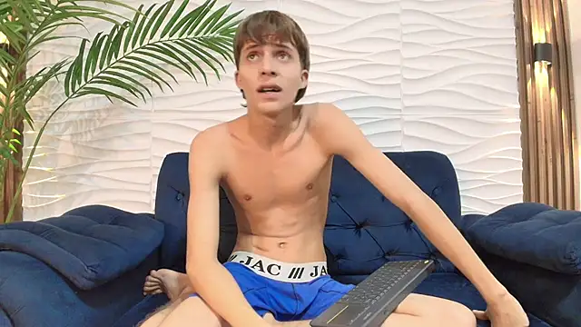 XXX chat uživo modela Pavo_tv