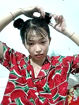 Chammy720 即時 XXX 聊天