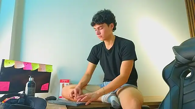 Czat XXX na żywo – Esteban_Fire