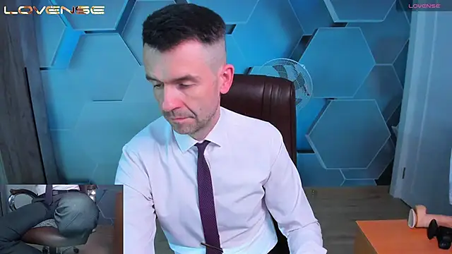 SteveTiger Live XXX Chat