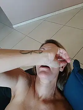 Czat XXX na żywo – Misaudibel