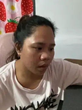 _UrSingleMamiBella_'s Live XXX Chat