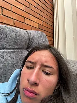 LilyRossi_ 现场XXX聊天