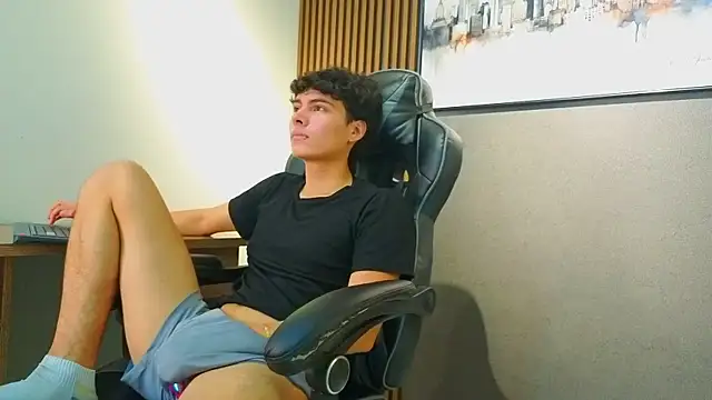 Esteban_Fire Live XXX-Chat