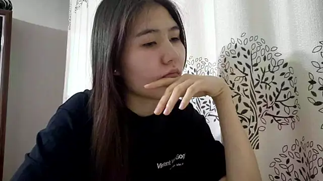 XXX chat uživo modela LimpedFlyby