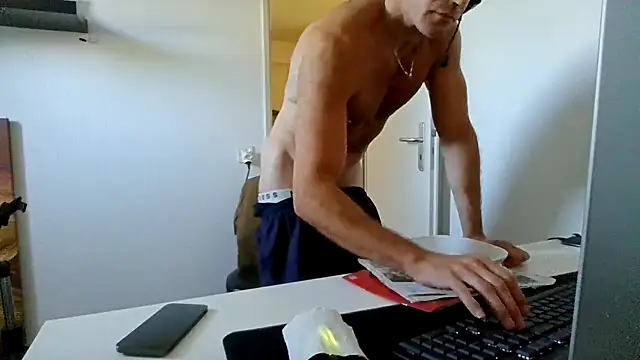 Онлайн чат XXX alpha-hunk