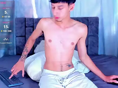 LyanLazarBBC Chat XXX in diretta