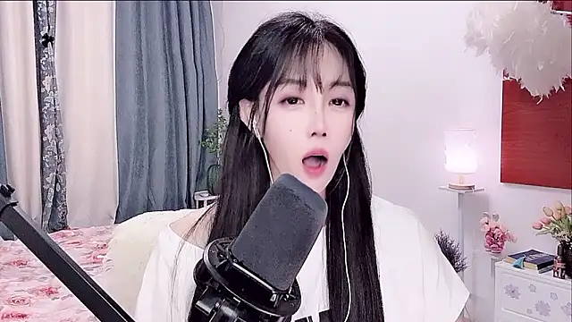 Laura_520のライブXXXチャット
