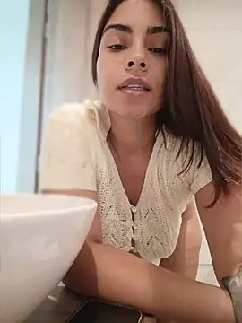 Ivanna2's Live XXX Chat