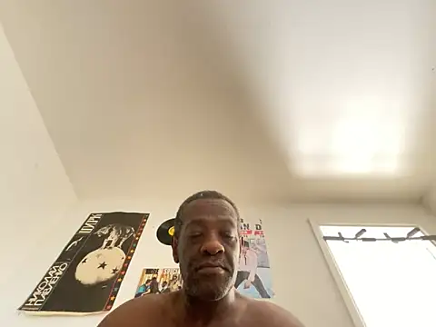 Chat +18 de uredaddi ao vivo