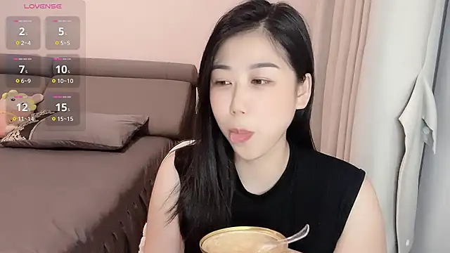 F-Yuwei Live XXX-chat