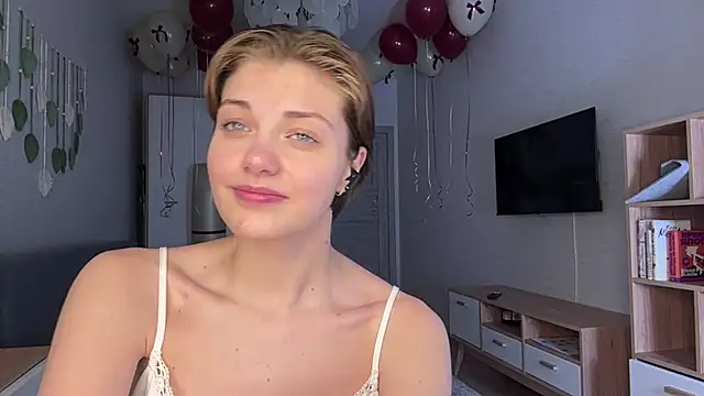 دردشة LinaFlamie الجنسية المباشرة