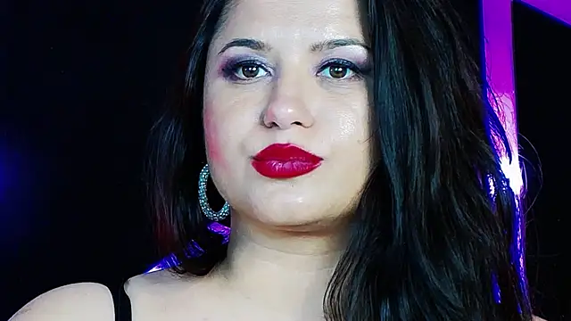 Chat XXX en directo de EssenaMonroe