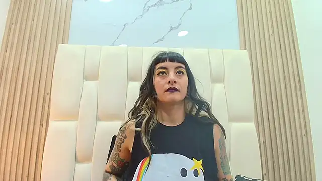 Czat XXX na żywo – Naughty_Kittenm