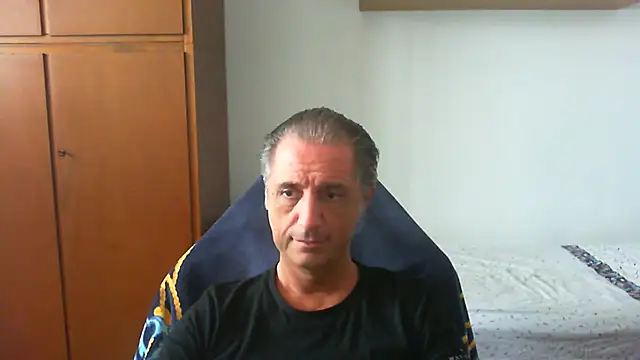 Show modela lliuk70mi na web-kameri