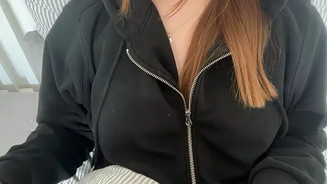 Lucyschickt Live XXX-Chat