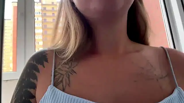 AliceIris Chat XXX in diretta