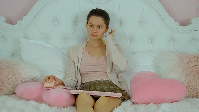 JuliettaTiffani Adlı Modelin Canlı XXX Sohbeti