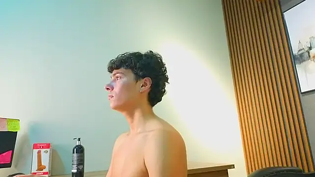 Esteban_Fire Chat XXX live