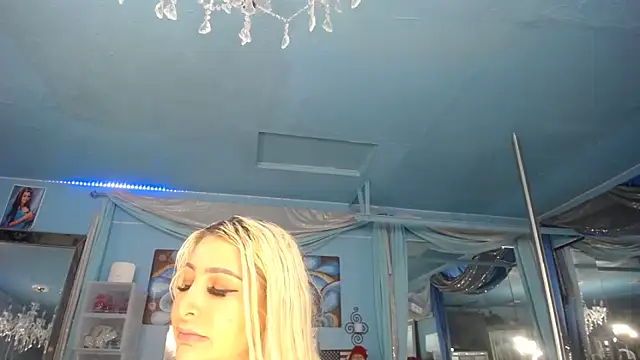 ADRIANNA_FOX's Live XXX Chat