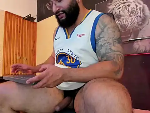 Luke__09 élő XXX-chatje