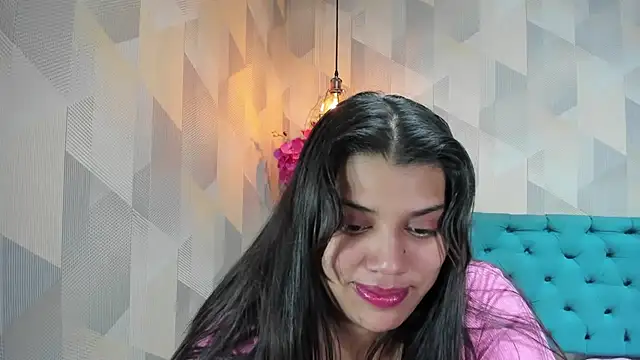 LindaBreeS' Live XXX Chat