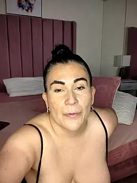 Chat +18 de AriannaAdames ao vivo