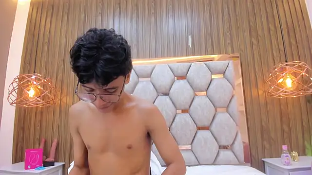 Chat XXX ao vivo de adams_bobby
