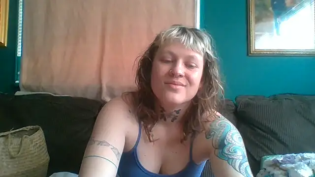 XXX chat uživo modela RosieSwitchBitch