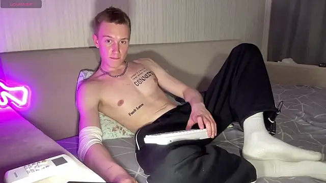 Travis_Gracile Adlı Modelin Canlı XXX Sohbeti