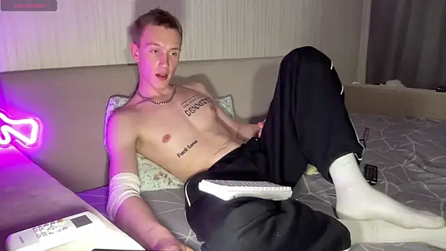 Chat XXX ao vivo de Travis_Gracile