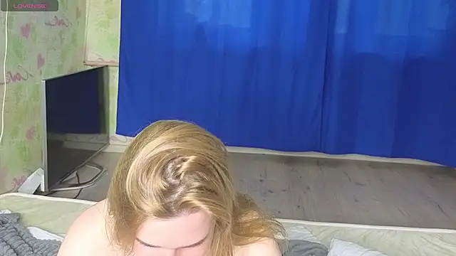 HelenMartines élő XXX-chatje