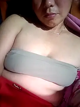 Czat XXX na żywo – Miu_baby01