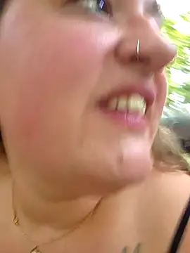 Chat +18 de justtess ao vivo