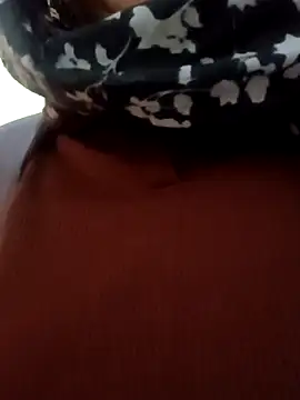 Aachal_7 élő XXX-chatje