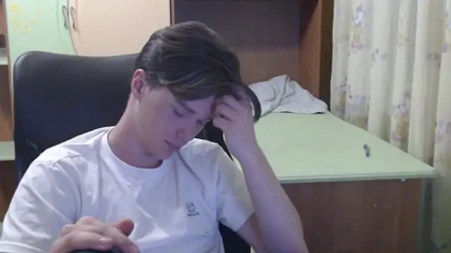 XXX chat uživo modela arthur___king