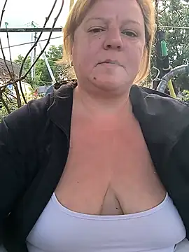 jusichka Adlı Modelin Canlı XXX Sohbeti