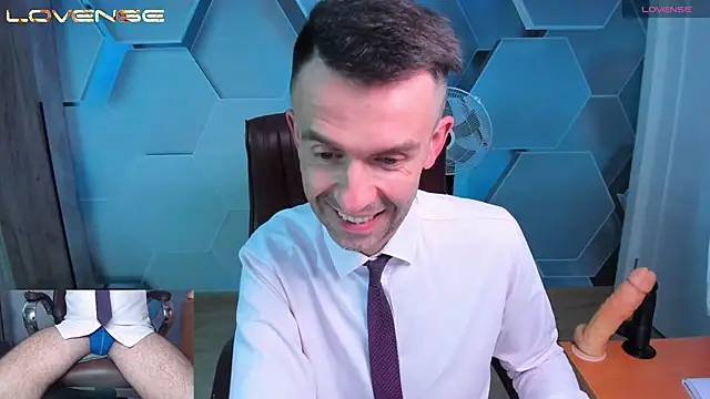 SteveTiger Chat XXX live