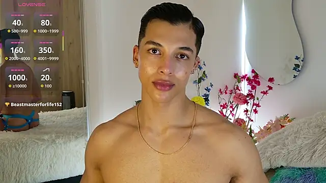 Troye_Williams Live XXX-chat